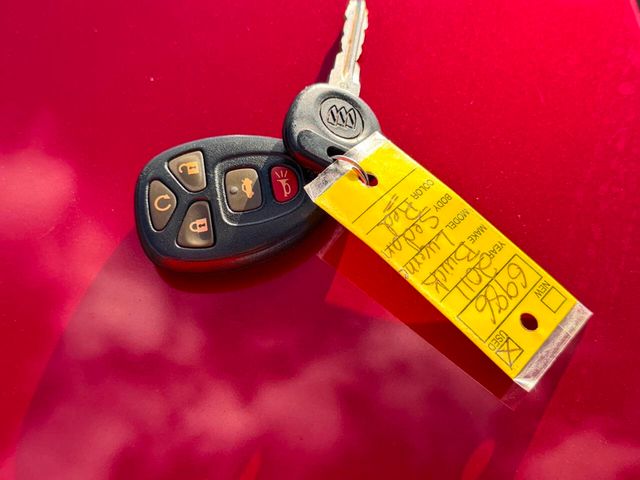 2011 Buick Lucerne 4dr Sedan CXL Premium - 23040552 - 37