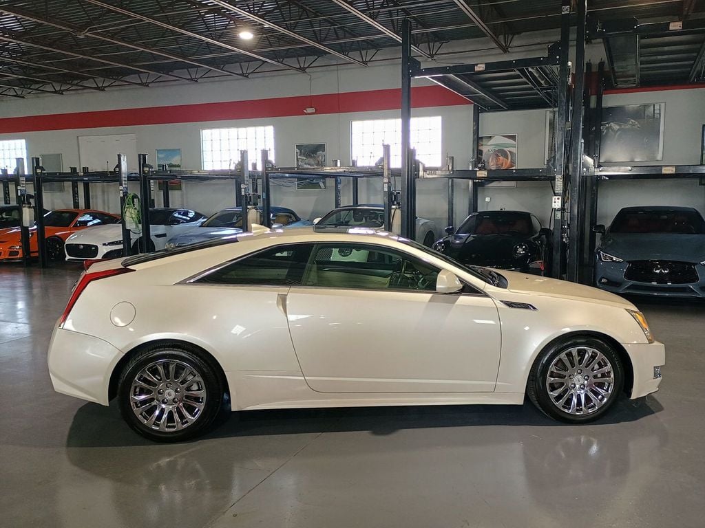 2011 Cadillac CTS Coupe 2dr Coupe Performance AWD Clean Carfax Florida Car - 23025337 - 6