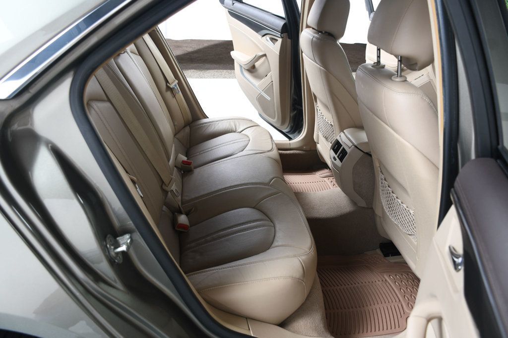 Cadillac CTS photo 35
