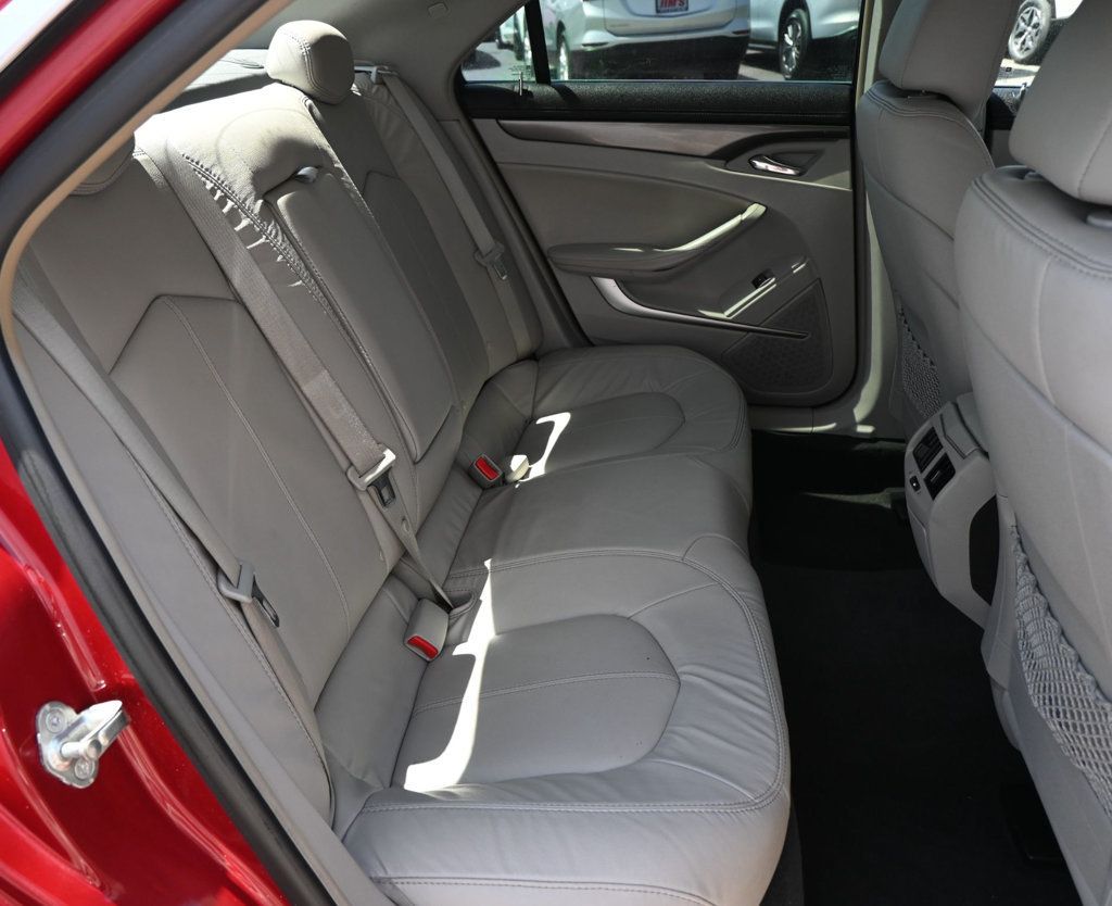 Cadillac CTS photo 18