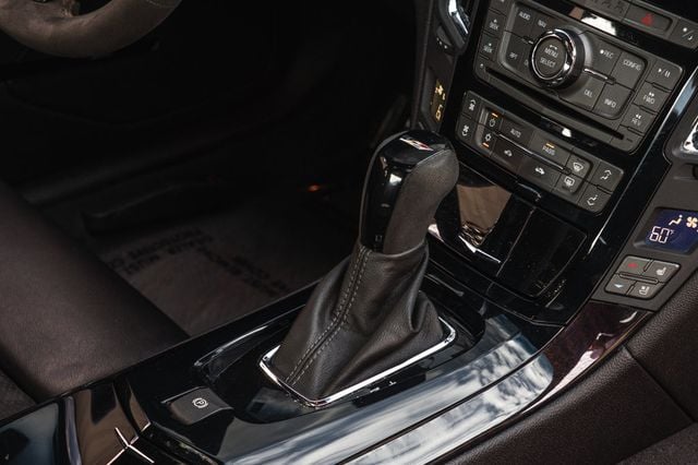 2011 Cadillac CTS-V Coupe 2dr Coupe - 22983370 - 18