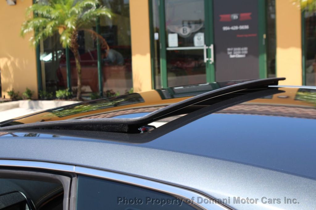 2011 Cadillac CTS photo 12