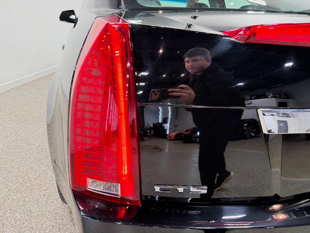 2011 Cadillac CTS-V Sedan 1-Owner CTS-V RARE - 22987758 - 14