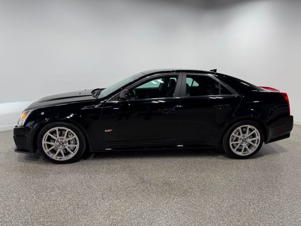 2011 Cadillac CTS-V Sedan 1-Owner CTS-V RARE - 22987758 - 17