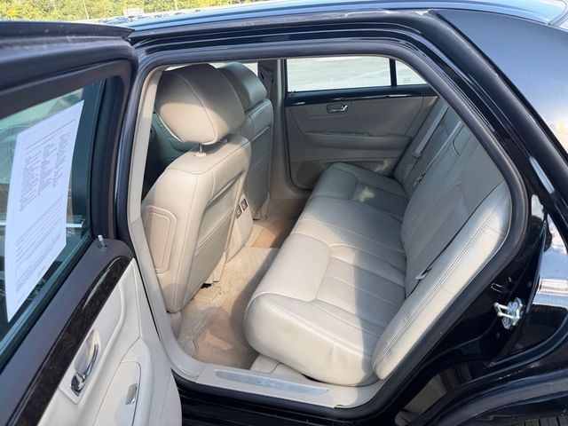 2011 Cadillac DTS 4dr Sedan - 23071168 - 7