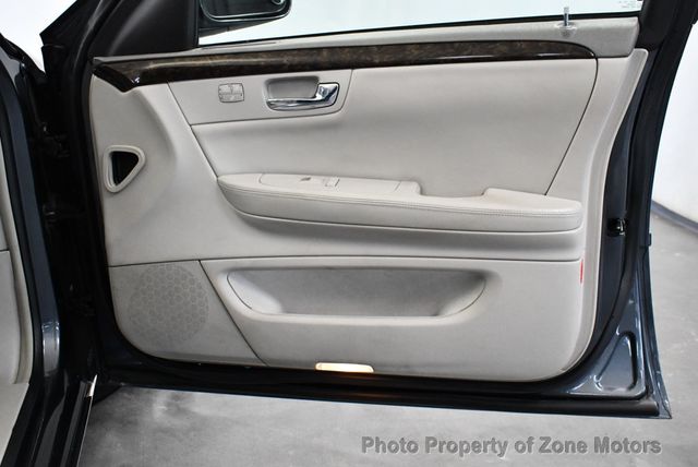 2011 Cadillac DTS 4dr Sedan Luxury Collection - 22480828 - 18