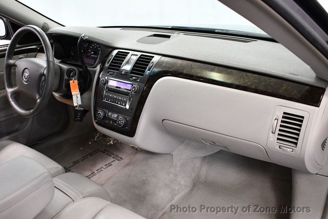 2011 Cadillac DTS 4dr Sedan Luxury Collection - 22480828 - 20