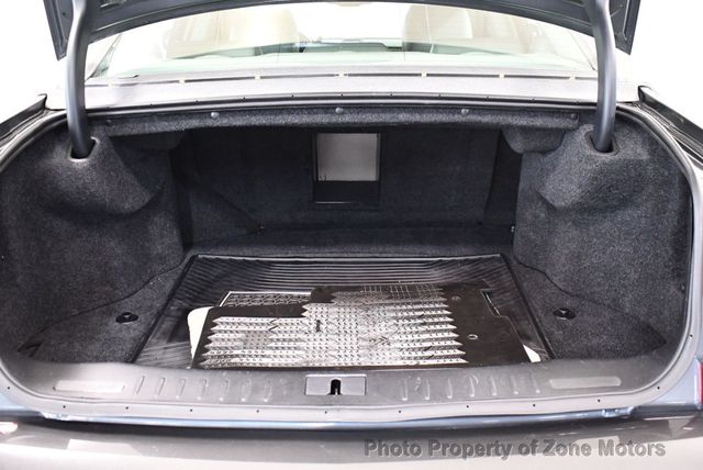 2011 Cadillac DTS 4dr Sedan Luxury Collection - 22480828 - 29