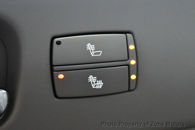 2011 Cadillac DTS 4dr Sedan Luxury Collection - 22480828 - 32