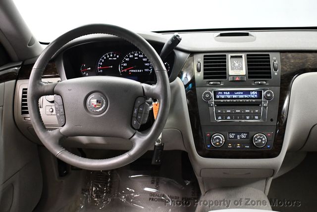 2011 Cadillac DTS 4dr Sedan Luxury Collection - 22480828 - 34