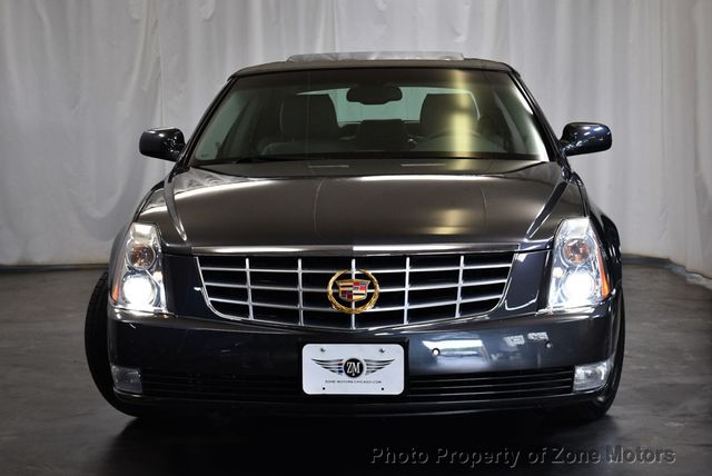 2011 Cadillac DTS 4dr Sedan Luxury Collection - 22480828 - 3