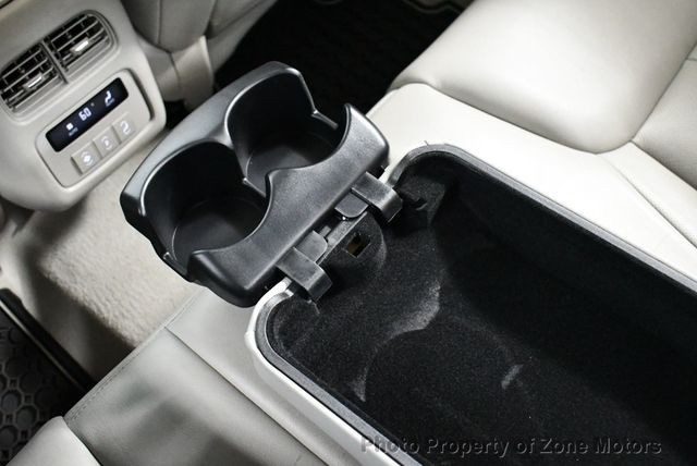 2011 Cadillac DTS 4dr Sedan Luxury Collection - 22480828 - 39