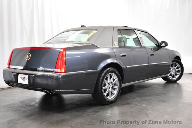 2011 Cadillac DTS 4dr Sedan Luxury Collection - 22480828 - 7