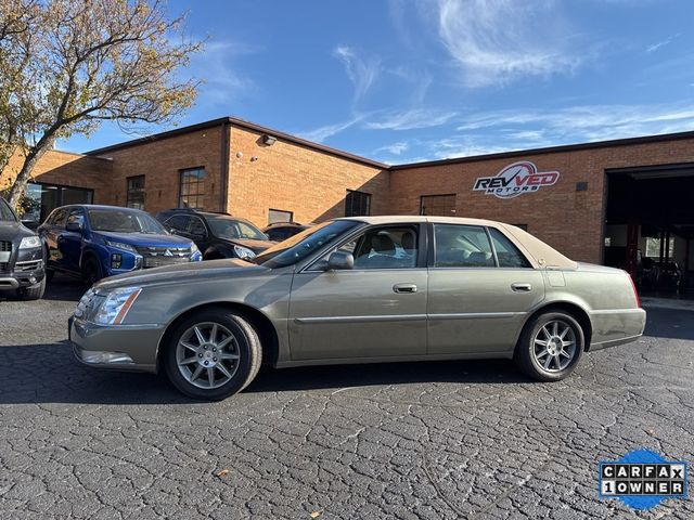 2011 Cadillac DTS 4dr Sedan Luxury Collection - 22937792 - 1