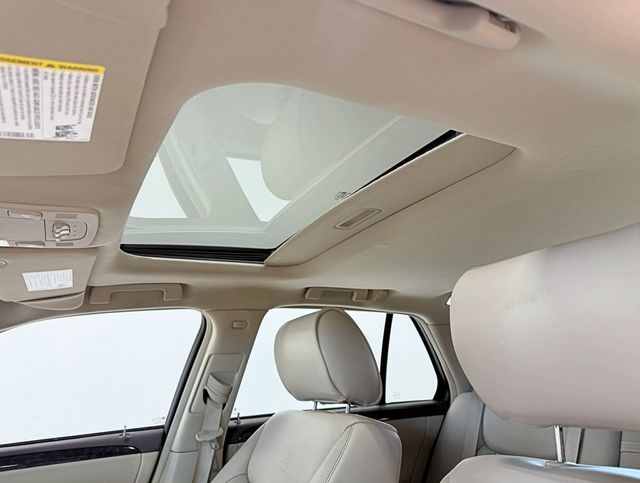 2011 Cadillac DTS 4dr Sedan Luxury Collection - 22937792 - 31