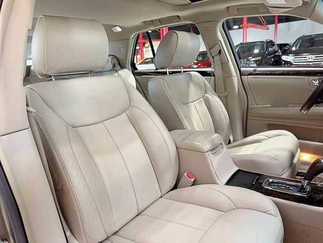 2011 Cadillac DTS 4dr Sedan Luxury Collection - 22937792 - 50