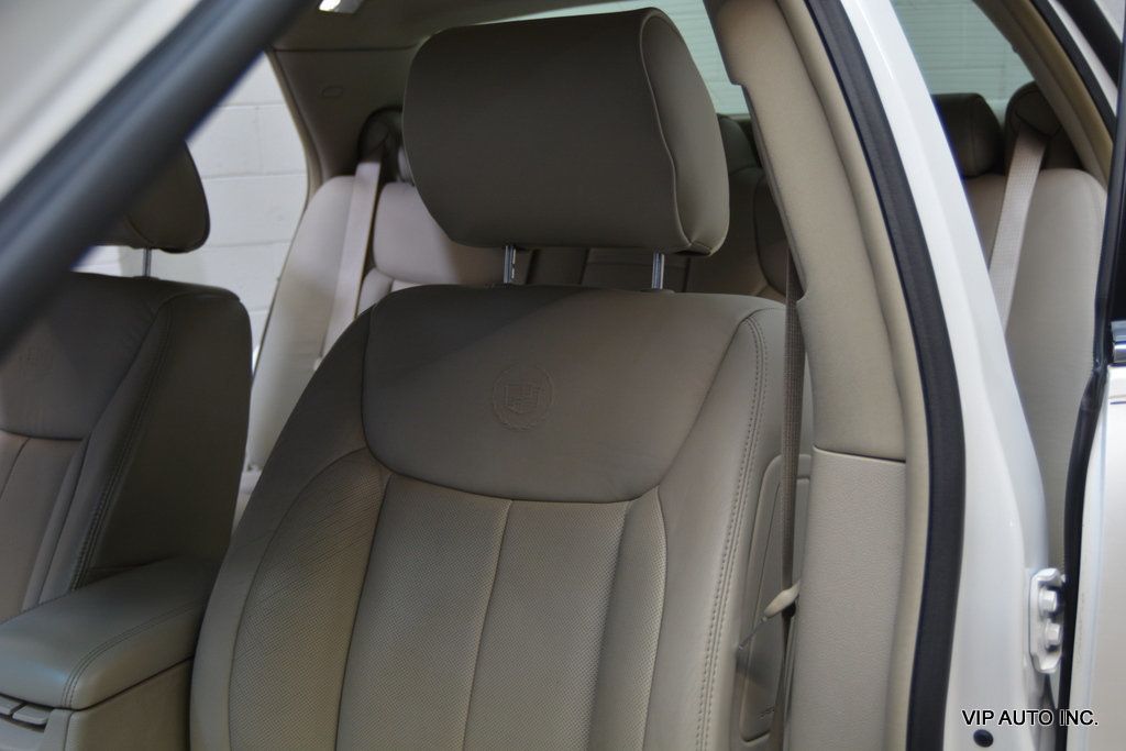 2011 Cadillac DTS 4dr Sedan Luxury Collection - 22982759 - 12