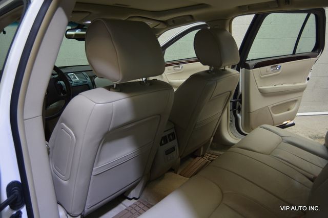 2011 Cadillac DTS 4dr Sedan Luxury Collection - 22982759 - 19