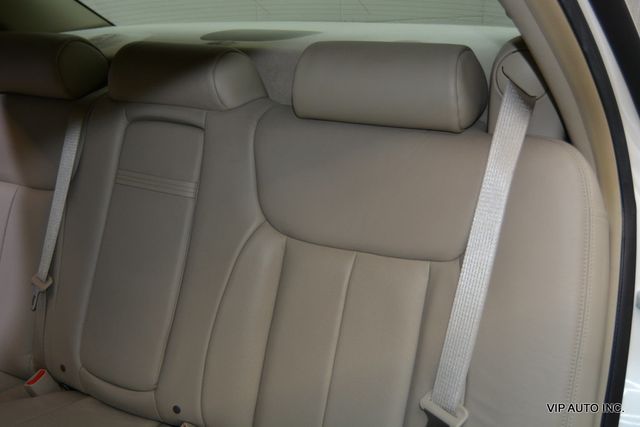 2011 Cadillac DTS 4dr Sedan Luxury Collection - 22982759 - 22