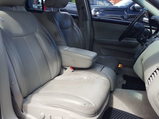 2011 Cadillac DTS Luxury Collection w/Chrome Wheels - 18966585 - 9