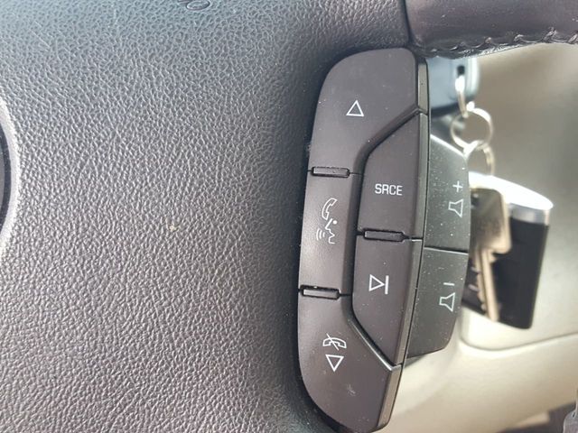 2011 Cadillac DTS Luxury Collection w/Chrome Wheels - 18966585 - 20