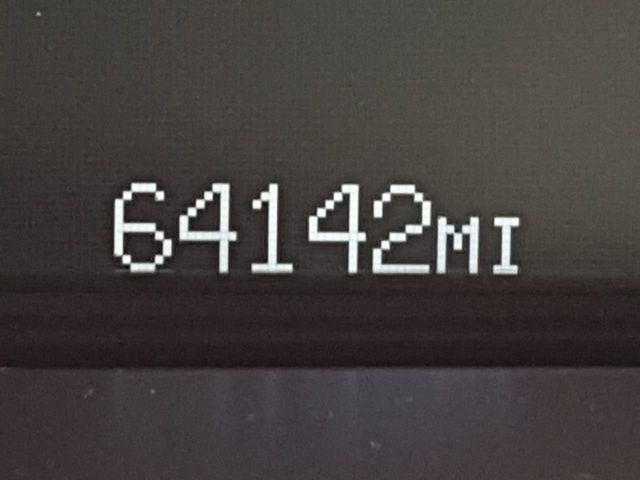 2011 Cadillac DTS Luxury Collection w/Chrome Wheels - 18966585 - 23