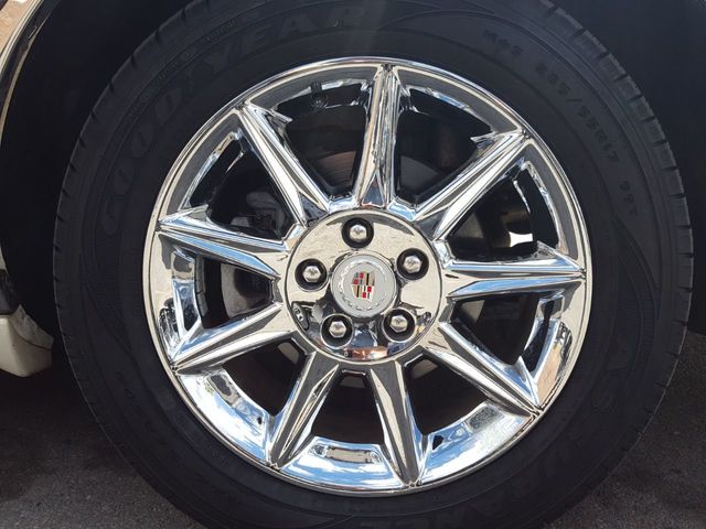 2011 Cadillac DTS Luxury Collection w/Chrome Wheels - 18966585 - 6