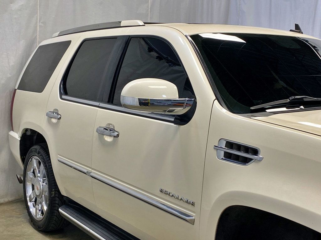 2011 Cadillac Escalade AWD 4dr Luxury - 23009772 - 10