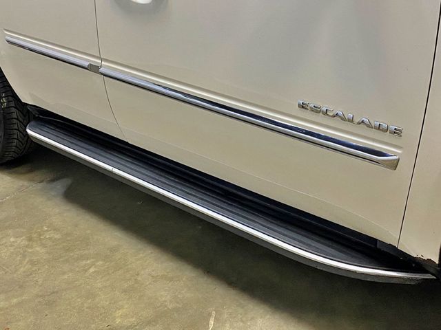 2011 Cadillac Escalade AWD 4dr Luxury - 23009772 - 11