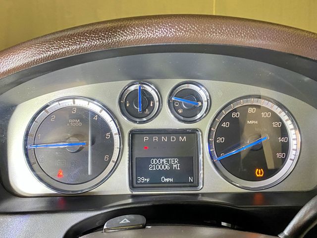 2011 Cadillac Escalade AWD 4dr Luxury - 23009772 - 30