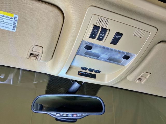 2011 Cadillac Escalade AWD 4dr Luxury - 23009772 - 38