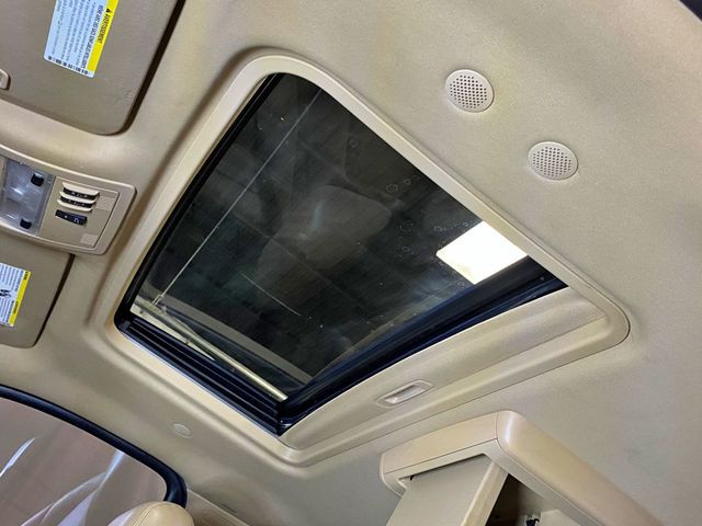 2011 Cadillac Escalade AWD 4dr Luxury - 23009772 - 39