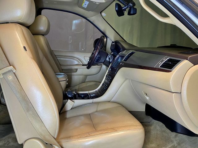 2011 Cadillac Escalade AWD 4dr Luxury - 23009772 - 42