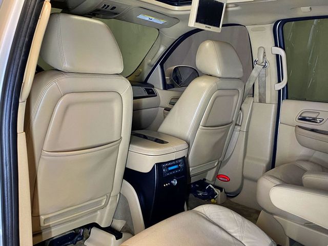 2011 Cadillac Escalade AWD 4dr Luxury - 23009772 - 50