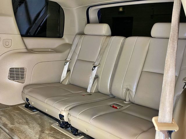 2011 Cadillac Escalade AWD 4dr Luxury - 23009772 - 53