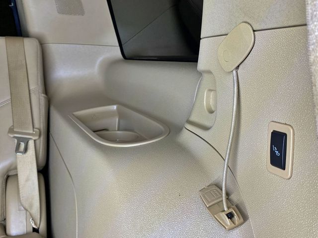 2011 Cadillac Escalade AWD 4dr Luxury - 23009772 - 54