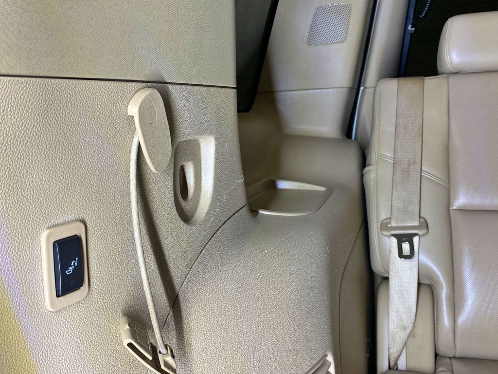 2011 Cadillac Escalade AWD 4dr Luxury - 23009772 - 56