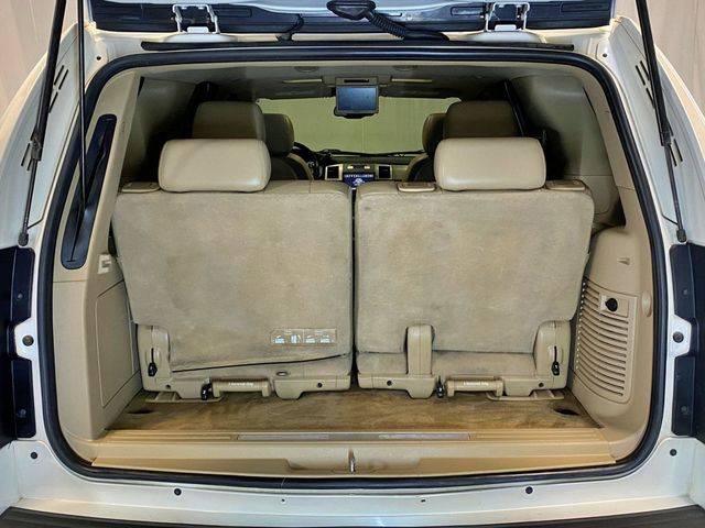 2011 Cadillac Escalade AWD 4dr Luxury - 23009772 - 57