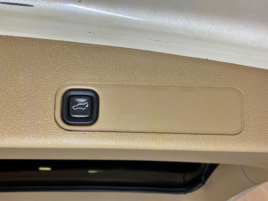 2011 Cadillac Escalade AWD 4dr Luxury - 23009772 - 61