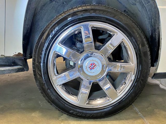 2011 Cadillac Escalade AWD 4dr Luxury - 23009772 - 63