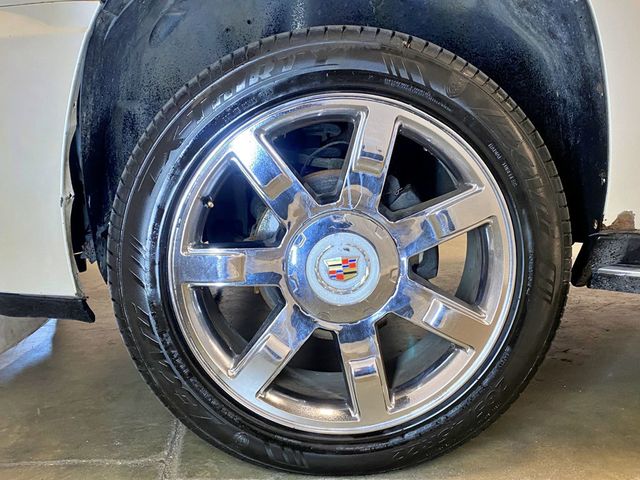 2011 Cadillac Escalade AWD 4dr Luxury - 23009772 - 64