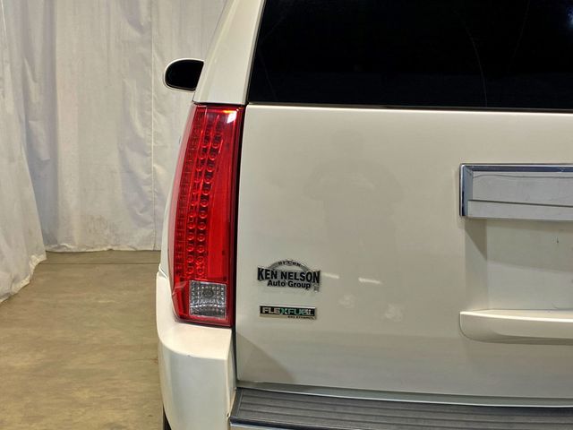 2011 Cadillac Escalade AWD 4dr Luxury - 23009772 - 6