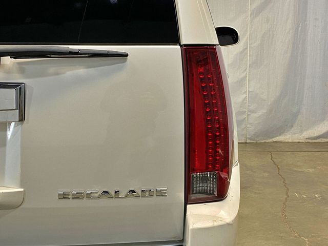 2011 Cadillac Escalade AWD 4dr Luxury - 23009772 - 8