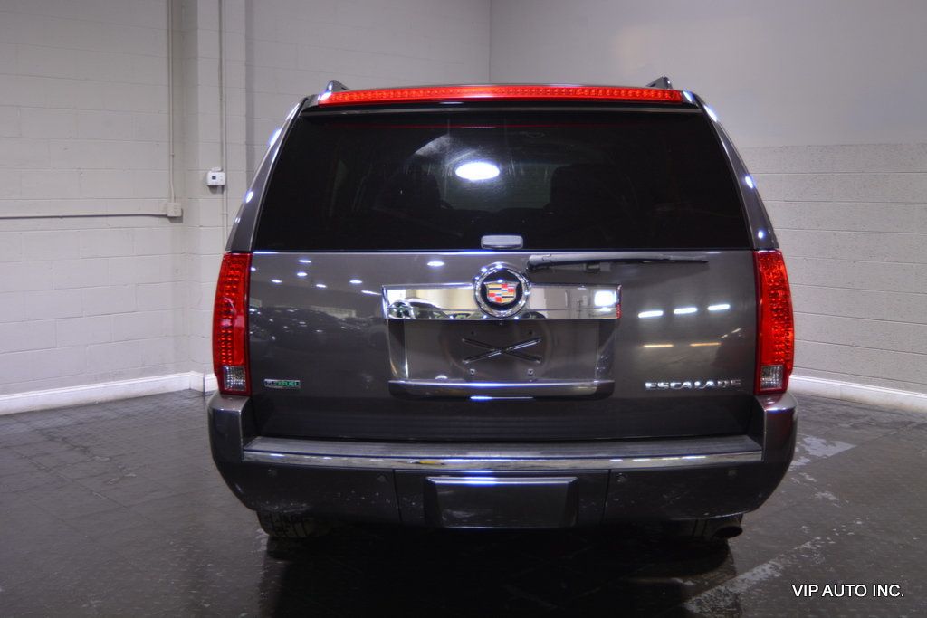 2011 Cadillac Escalade AWD 4dr Luxury - 22417593 - 9