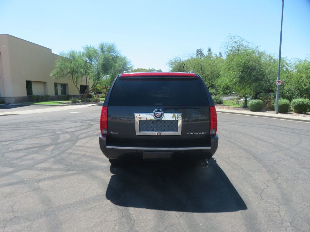 2011 Cadillac Escalade ESCALADE ESV 4X4 THIRD ROW SEAT LEATHER AZ ESCALADE EXTRA CLEAN - 23080627 - 11