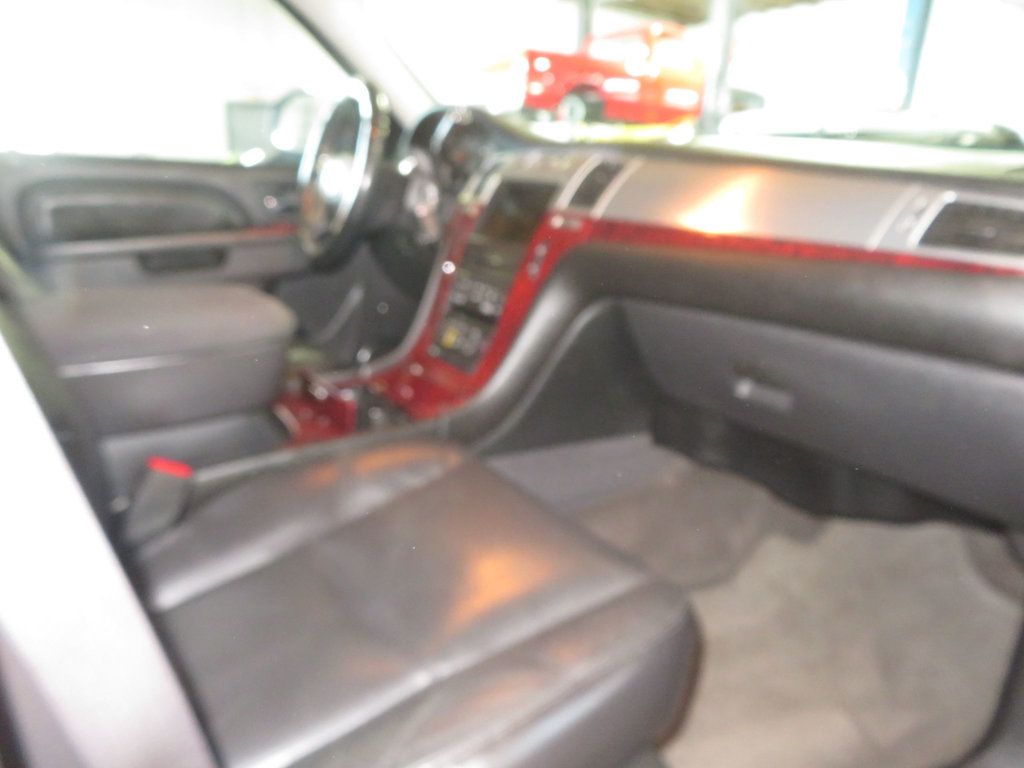 2011 Cadillac Escalade ESCALADE ESV 4X4 THIRD ROW SEAT LEATHER AZ ESCALADE EXTRA CLEAN - 23080627 - 35