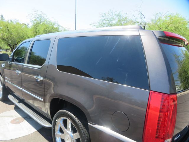 2011 Cadillac Escalade ESCALADE ESV 4X4 THIRD ROW SEAT LEATHER AZ ESCALADE EXTRA CLEAN - 23080627 - 6