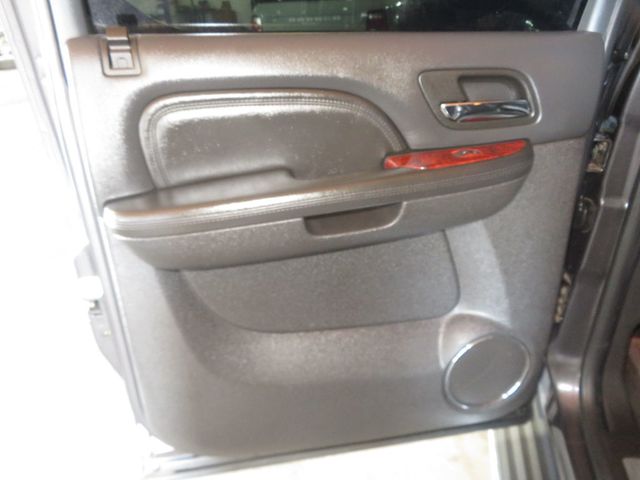 2011 Cadillac Escalade ESCALADE ESV 4X4 THIRD ROW SEAT LEATHER AZ EXCALADE EXTRA CLEAN - 23080627 - 21