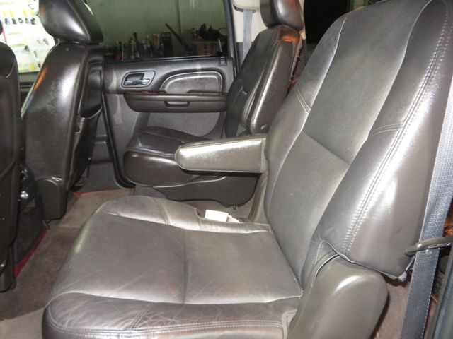 2011 Cadillac Escalade ESCALADE ESV 4X4 THIRD ROW SEAT LEATHER AZ EXCALADE EXTRA CLEAN - 23080627 - 25