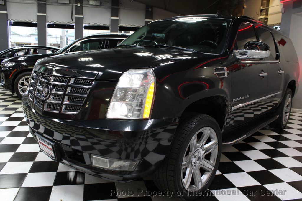 2011 Cadillac Escalade ESV AWD Luxury - 22716397 - 11